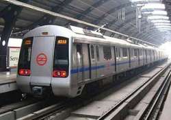 delhi metro to remain closed till 2.30 pm on holi