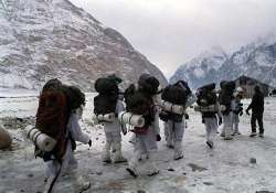 army captain dies in siachen avalanche