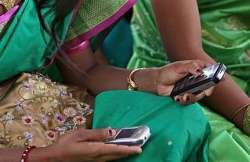 30 lakh cellphones disconnected due to incomplete verification