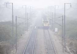 fog delays over 50 trains in delhi