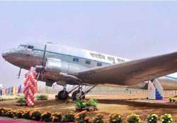 1971 wartime dakota handed over to bangladesh