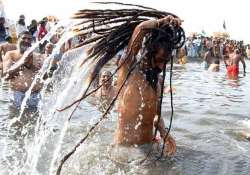 kumbh mela second shahi snaan begins at nashik tryambakeshwar