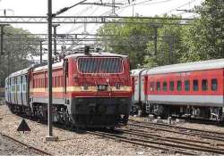 allow private players have independent regulator railway panel