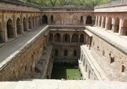 top 5 ancient stepwells in india