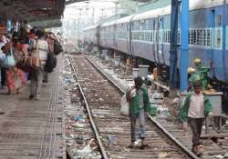 railways to impose rs 5 000 fine for littering on platforms and tracks