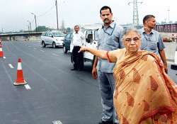 signature bridge in delhi may be ready by end of 2013