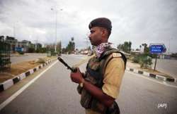 curfew extended to all major towns of kashmir valley