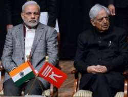 jk high court stays single bench order on two flags for state