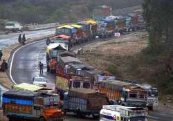 jammu srinagar national highway closed for fifth consecutive day