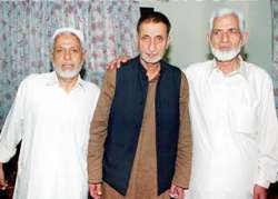 interlocutors meet ansari hurriyat suspends him