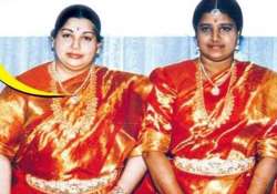 jaya revokes sasikala s expulsion