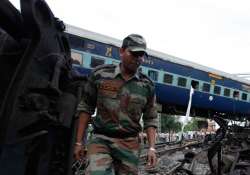 kalka mail mishap army joins rescue operations