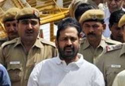 kalmadi cwg scam accused will be transported in separate van