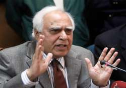 kapil sibal calls bjp ruled mcd as maha chor dept