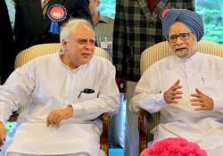 kapil sibal meets pm after sc judgement