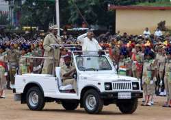 karnataka cm hoists tri colour