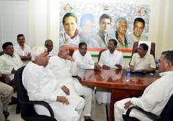 karnataka polls cong in bind over selection of 47 candidates