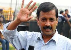 kejriwal appeals govt to withdraw its weak lokpal bill