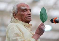 know more about the yogacharya and modern rishi bks iyengar