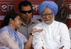 mamata to meet pm in delhi on trivedi issue