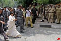 mamata s security giving police sleepless nights