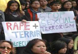 manipuri girl raped in south delhi protests by ne students