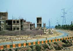 mayawati govt gave 110 plots to builders business houses at throwaway prices