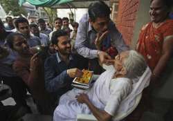 modi s mother wife watch swearing in ceremony on tv