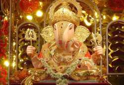 mumbai police bans ganesha idols of more than 9 feet