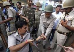 muzaffarnagar rioters used sickles sticks countrymade pistols to attack others