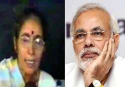 narendra modi s wife jashodaben cast her vote