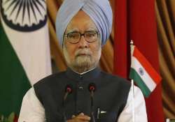 nelson mandela was giant among men pm manmohan singh