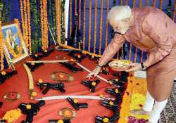 on vijaya dashami modi performs shastra pooja with policemen