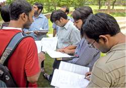 over 10 000 students appear for common admission test