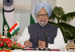 pm praises tackling of cyclone phailin not uttarakhand floods