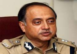 parliamentary panel to summon delhi police commissioner