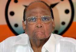 after anna attack pawar quits gom on corruption