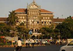 personal details cannot be disclosed under rti bombay hc