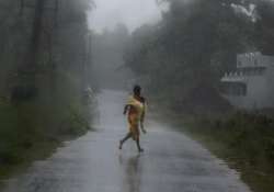 phailin storm killed at least five in jharkhand