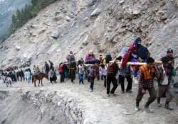 pilgrim count at amarnath cave crosses 1 lakh mark 2 more die