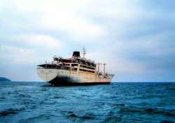 port blair tourist ship sinks 22 dead 18 rescued