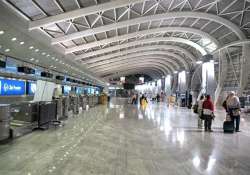 precious items worth rs 91l seized at mumbai airport 1 held