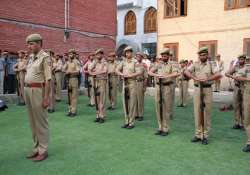 presidential awards to 40 j k policemen