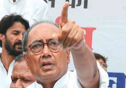 probe agnivesh s allegation against kejriwal digvijay singh