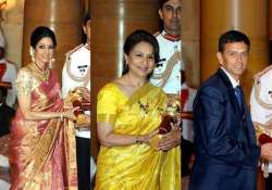 rahul dravid sharmila tagore sridevi take padma awards from president