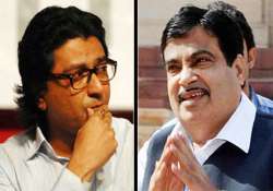 raj thackeray nitin gadkari praise each other in public