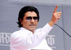 raj thackeray renews attack on maharashtra government