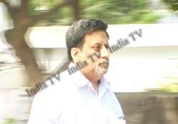 rajesh talwar meets wife nupur in jail