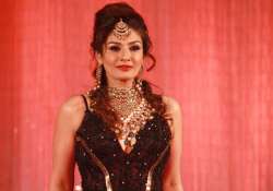 raveena tandon gets taste of potholed roads in mp