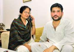 rohit mother give blood samples in paternity row involving n d tiwari